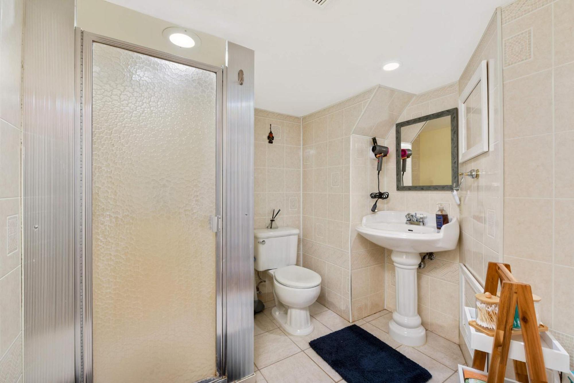 Cottage Grove Haven, Spacious 4-Bed, 3 Baths Retreat Luaran gambar