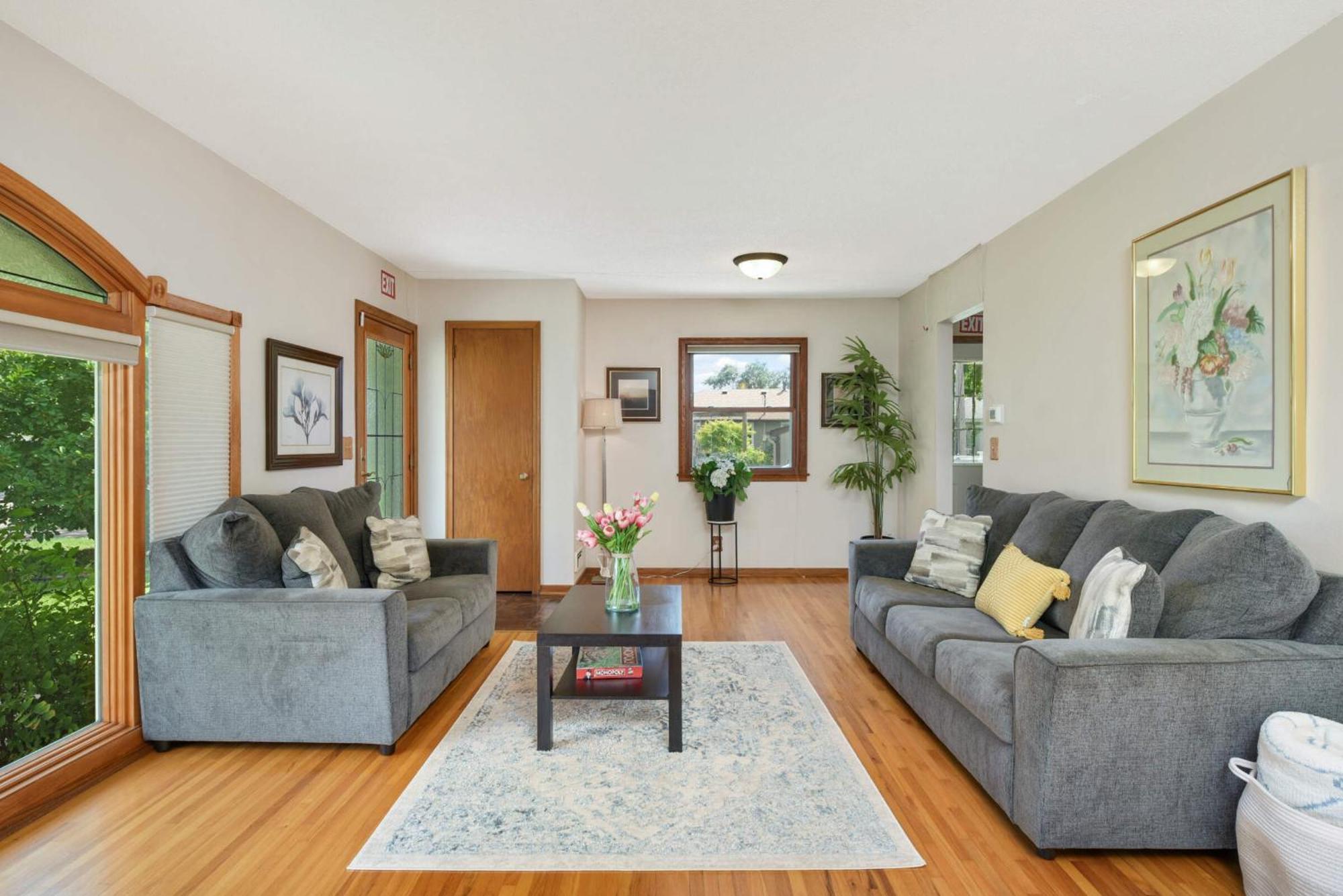 Cottage Grove Haven, Spacious 4-Bed, 3 Baths Retreat Luaran gambar